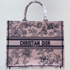 Christian Dior Shopping Bags